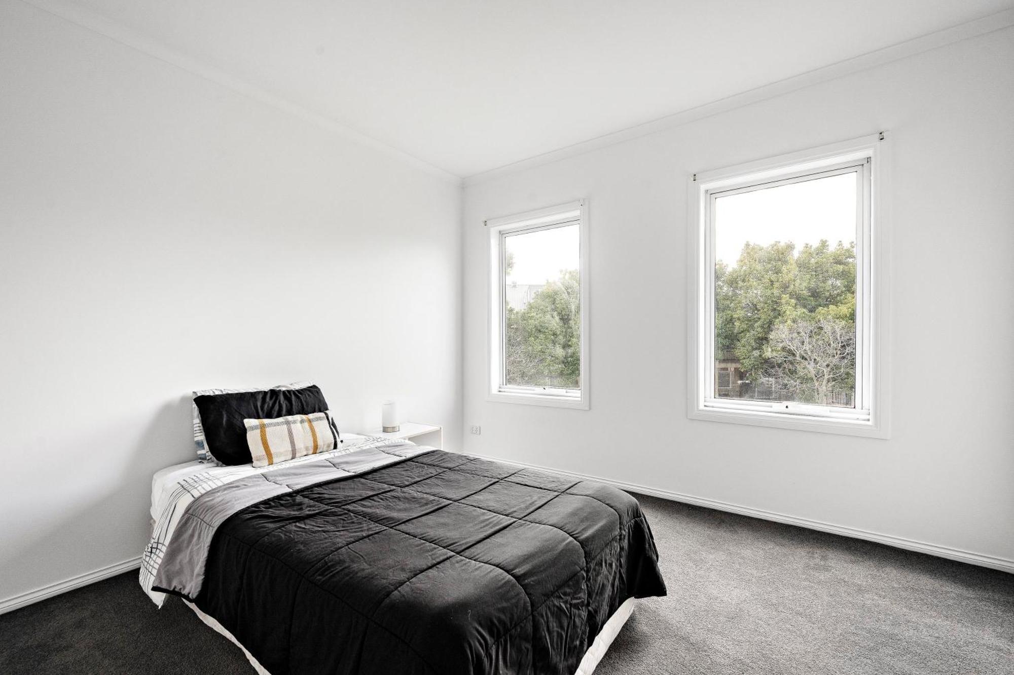 Entire 4 Bedroom Townhouse -Sleeps 6/7- All Yours Melbourne Exteriér fotografie